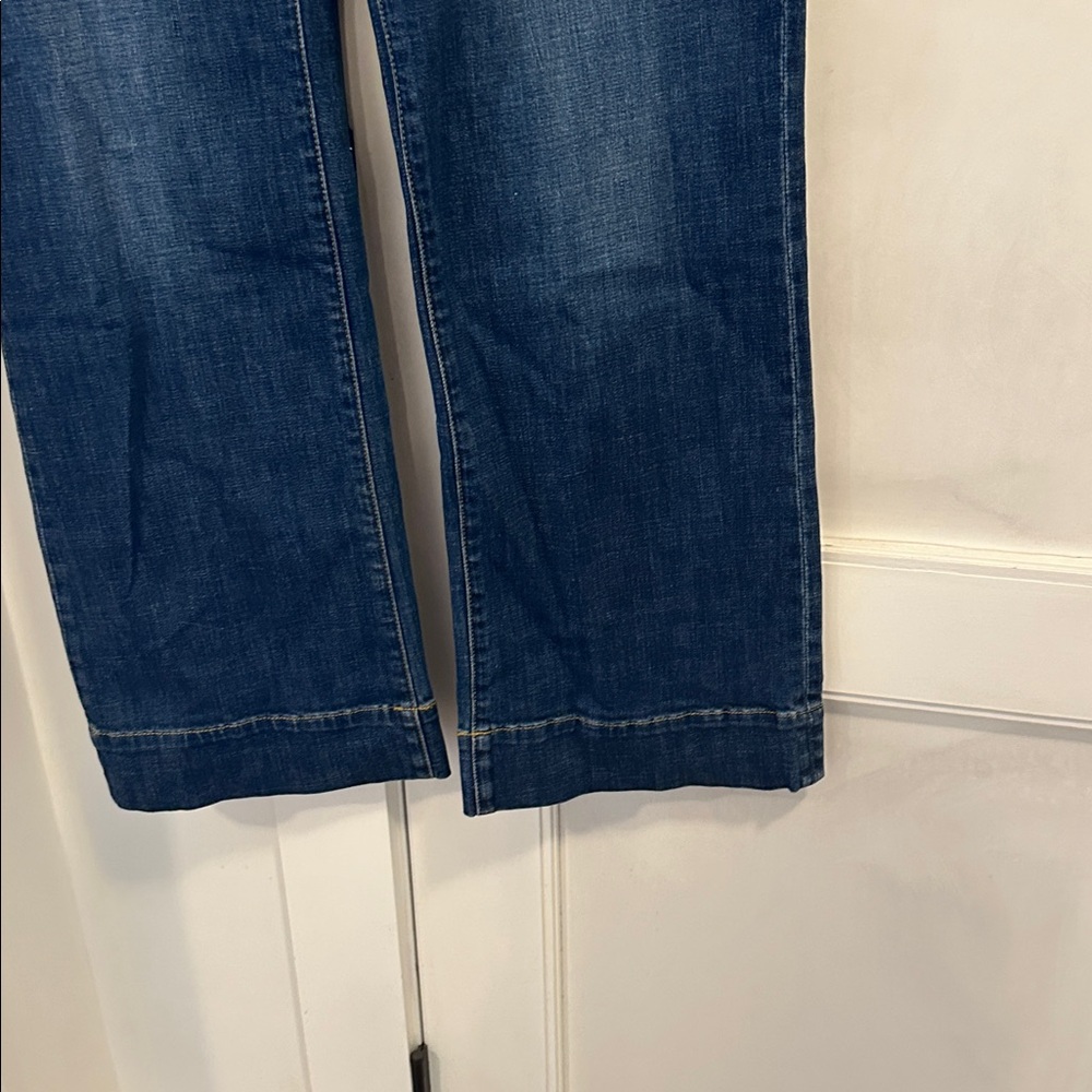 Classic Blue Women's Jeans - Picture 3 of 4